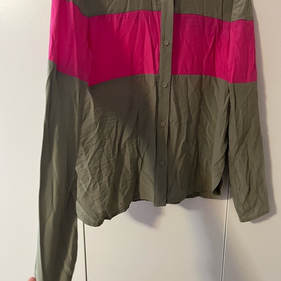 S Green & Pink Button-Down Collared Shirt - Picture 9 of 13